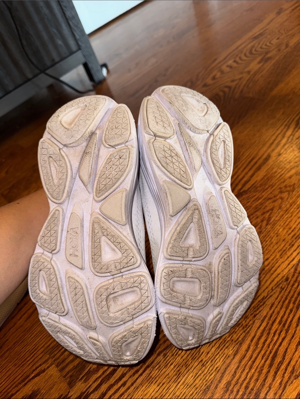 Hoka White Bondi 8 Running Shoes - Picture 4 of 5